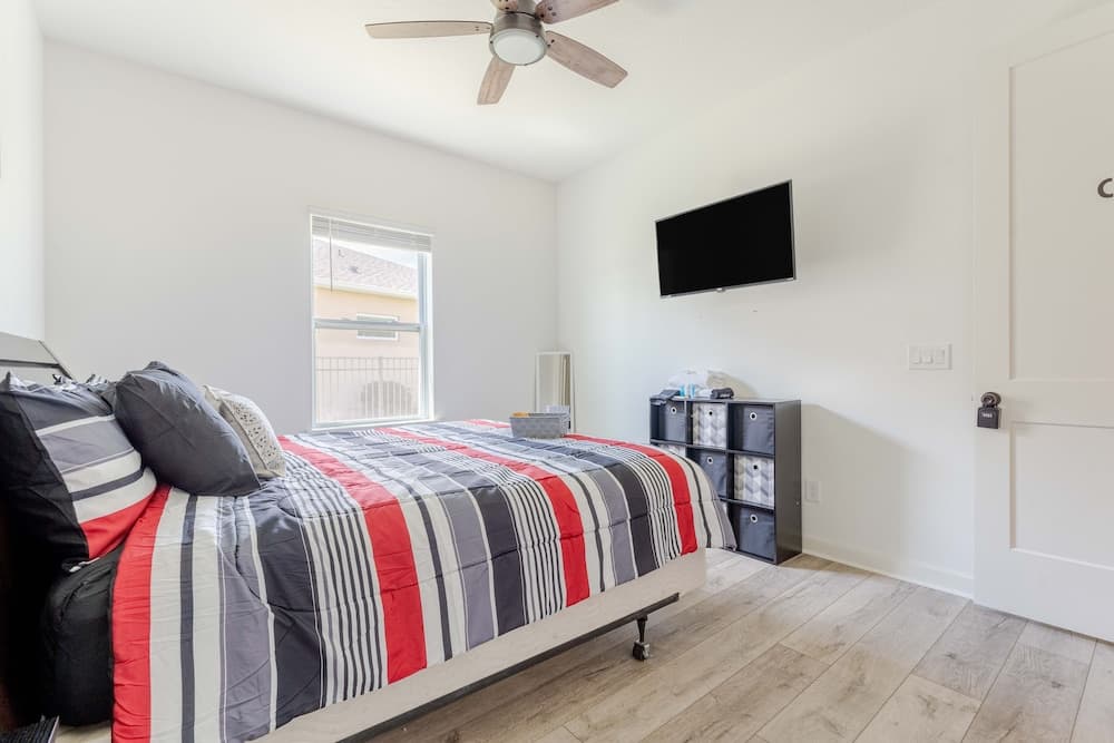 Serenity Lake - Image 14