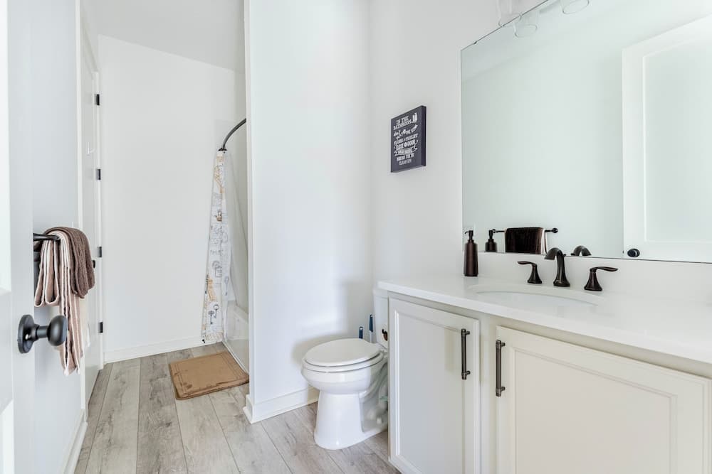 Serenity Lake - Image 21