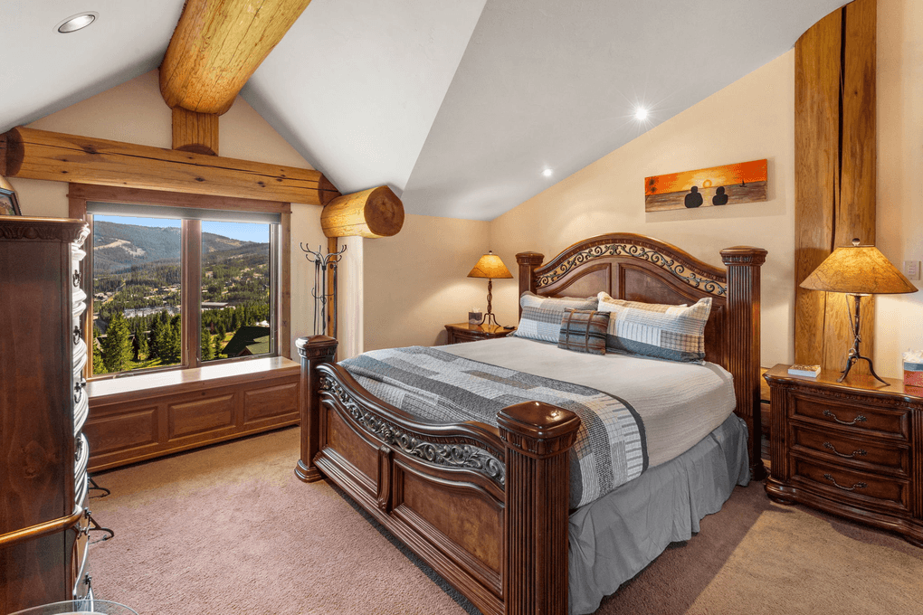 Timberline Lodge - Image 23