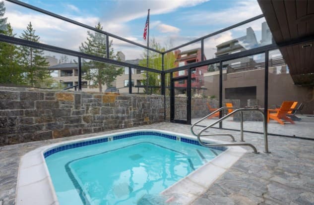 Snowblaze Residence 33 - Image 29