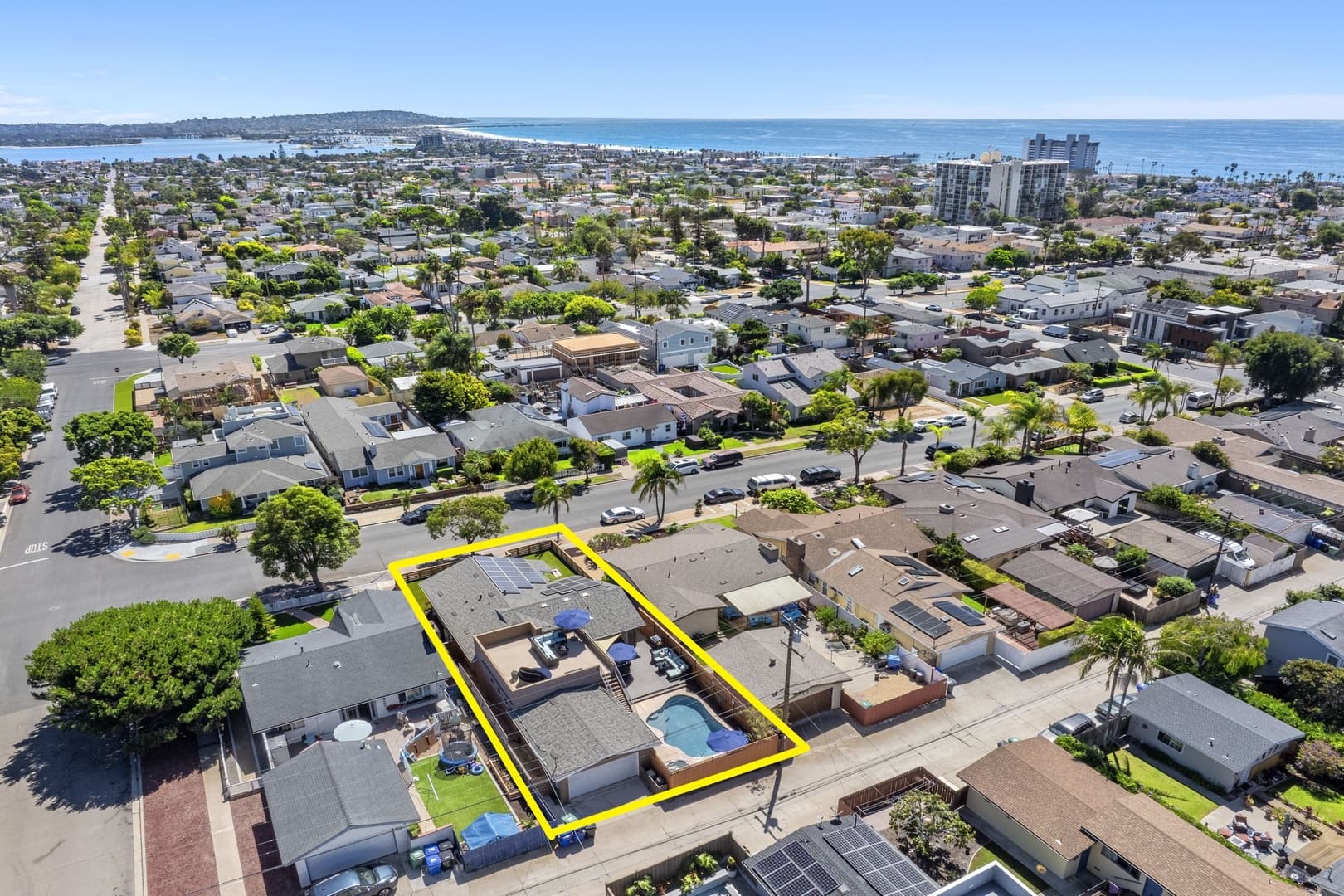 Pacific Beach Retreat - Image 43