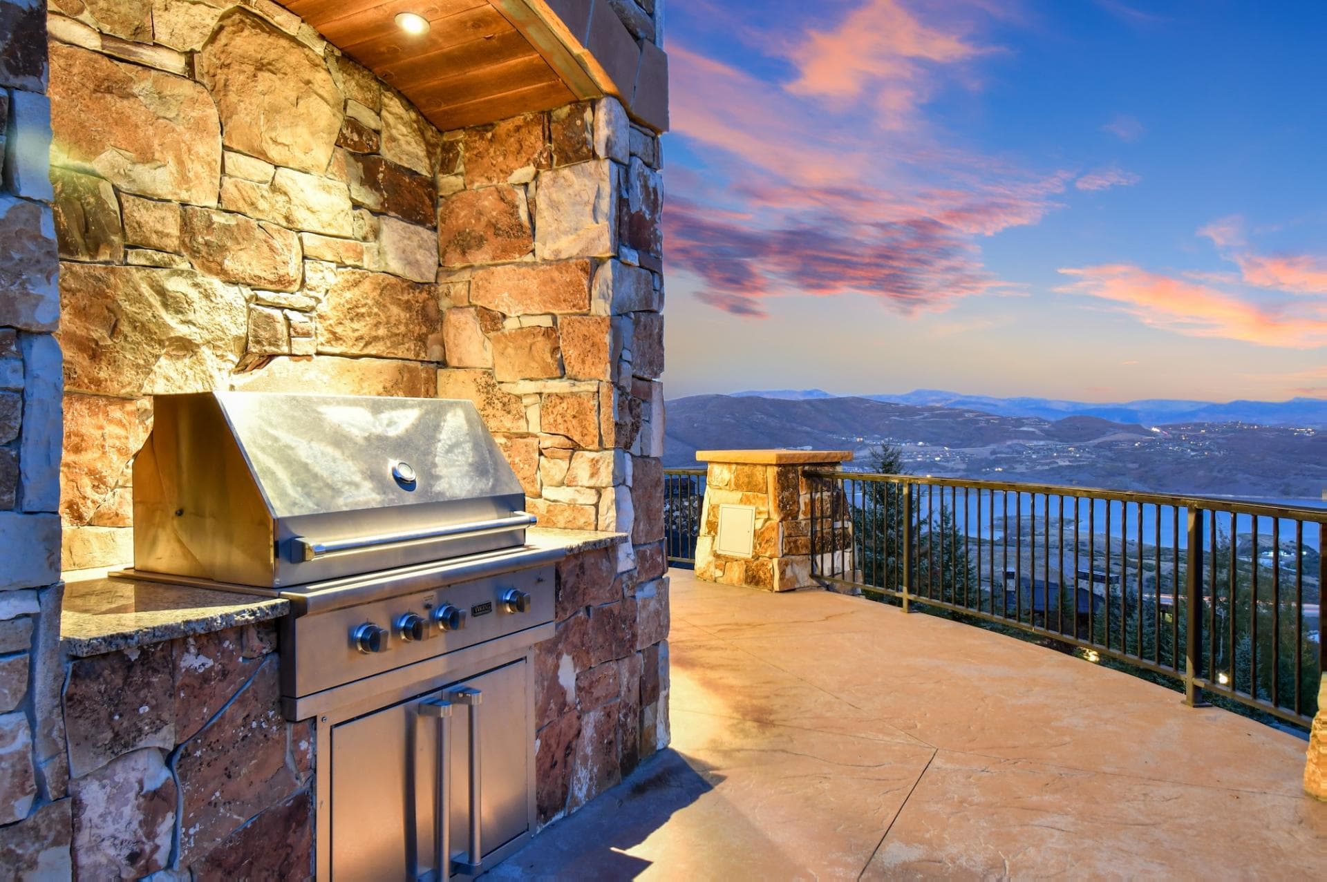 Dream Pointe - Image 61