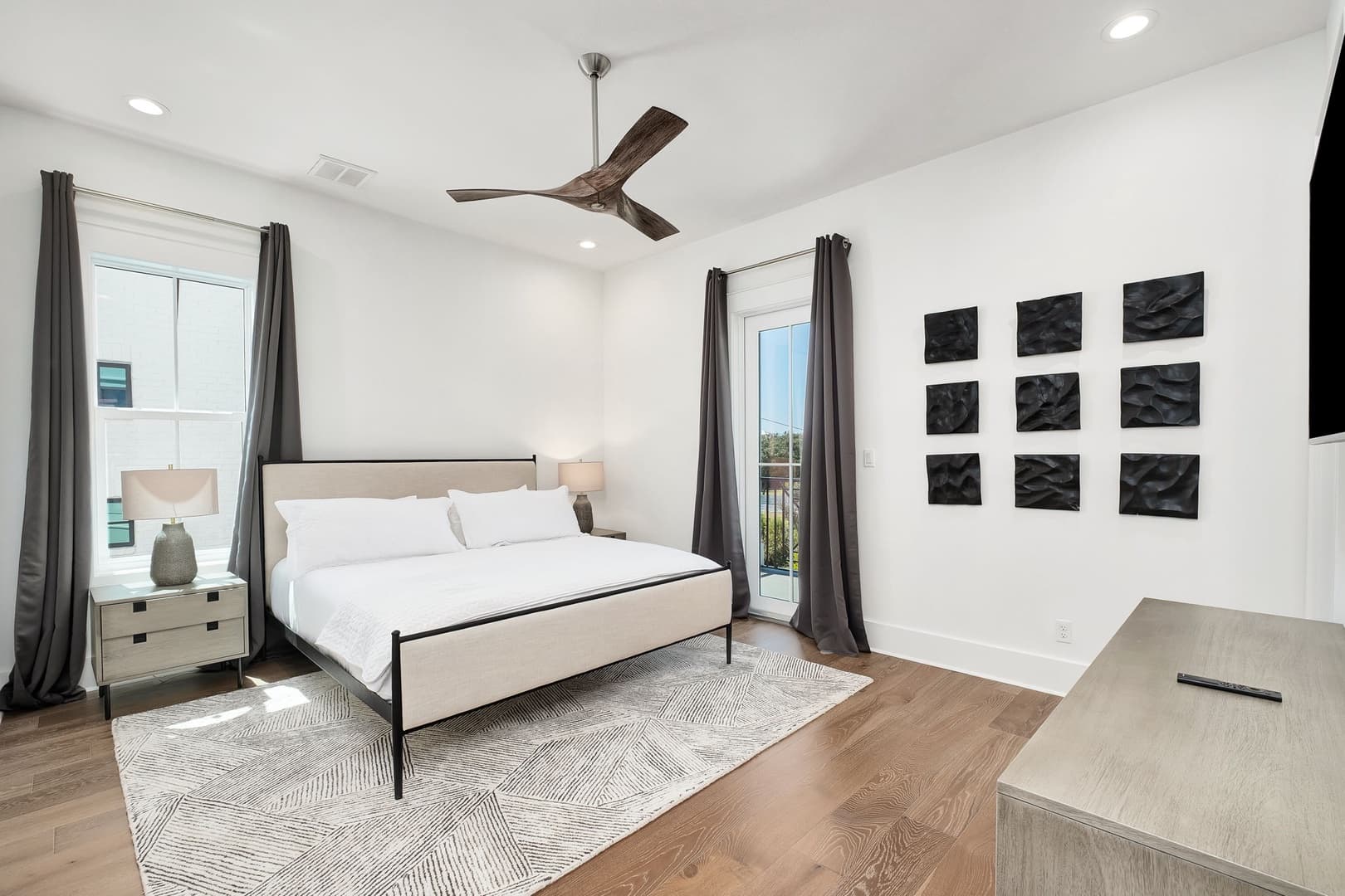 Oz by The Sea - Image 28