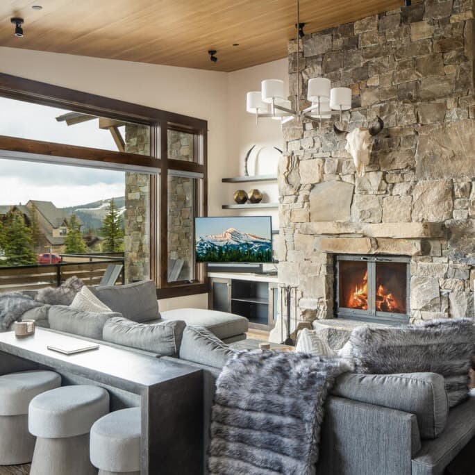 Lodgeside Home - Image 1