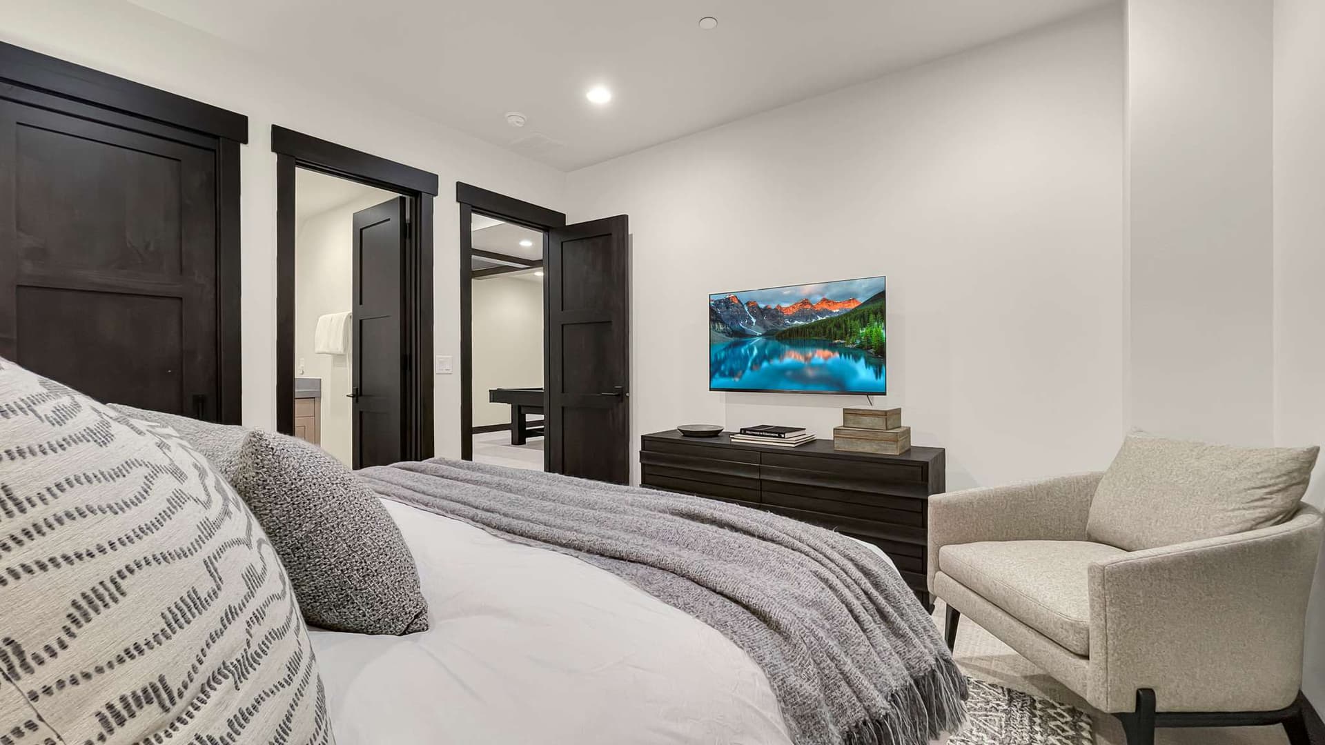 Grande Vistas Estate - Image 63