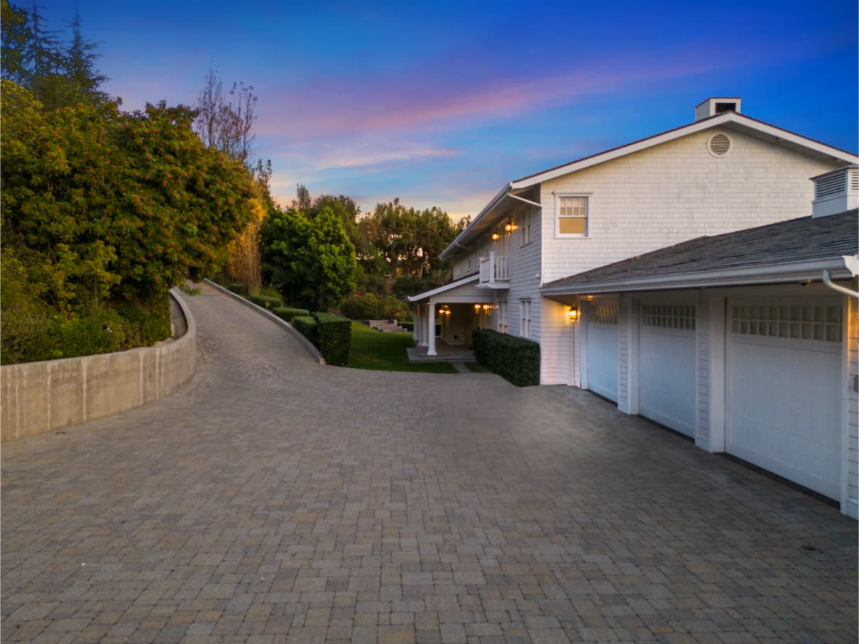 Stradella Hideaway - Image 9