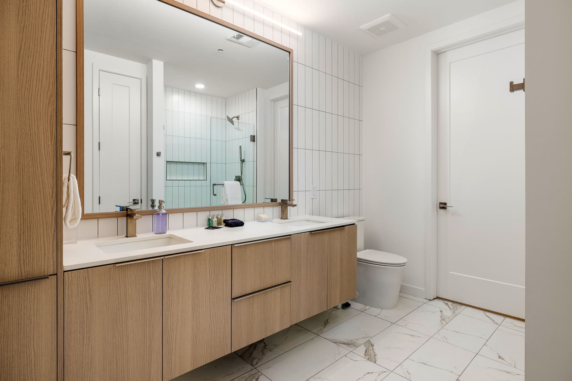 Skyfall Condo - Image 14