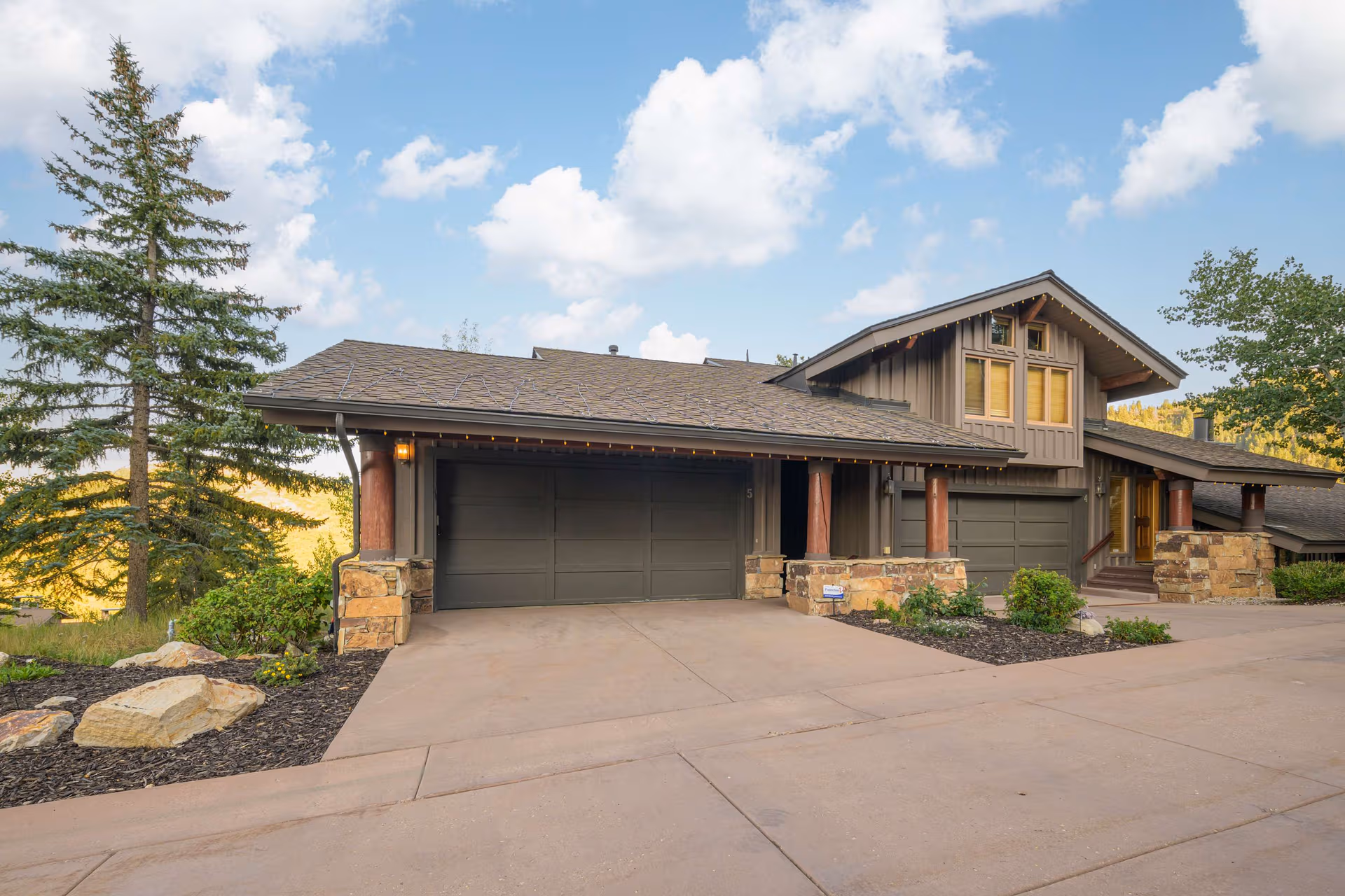 Frostfire Lookout - Image 19