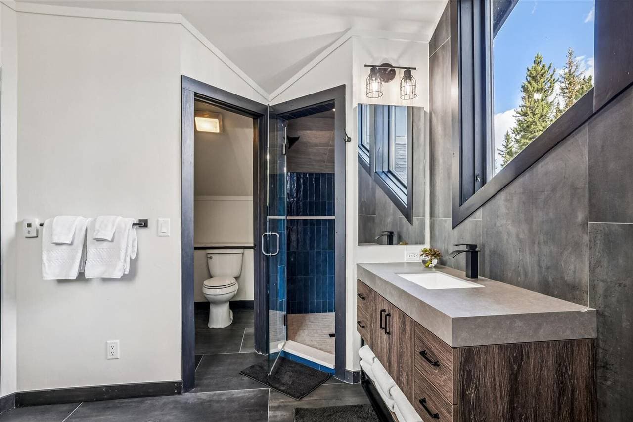 Summit Solitude Estate - Image 23