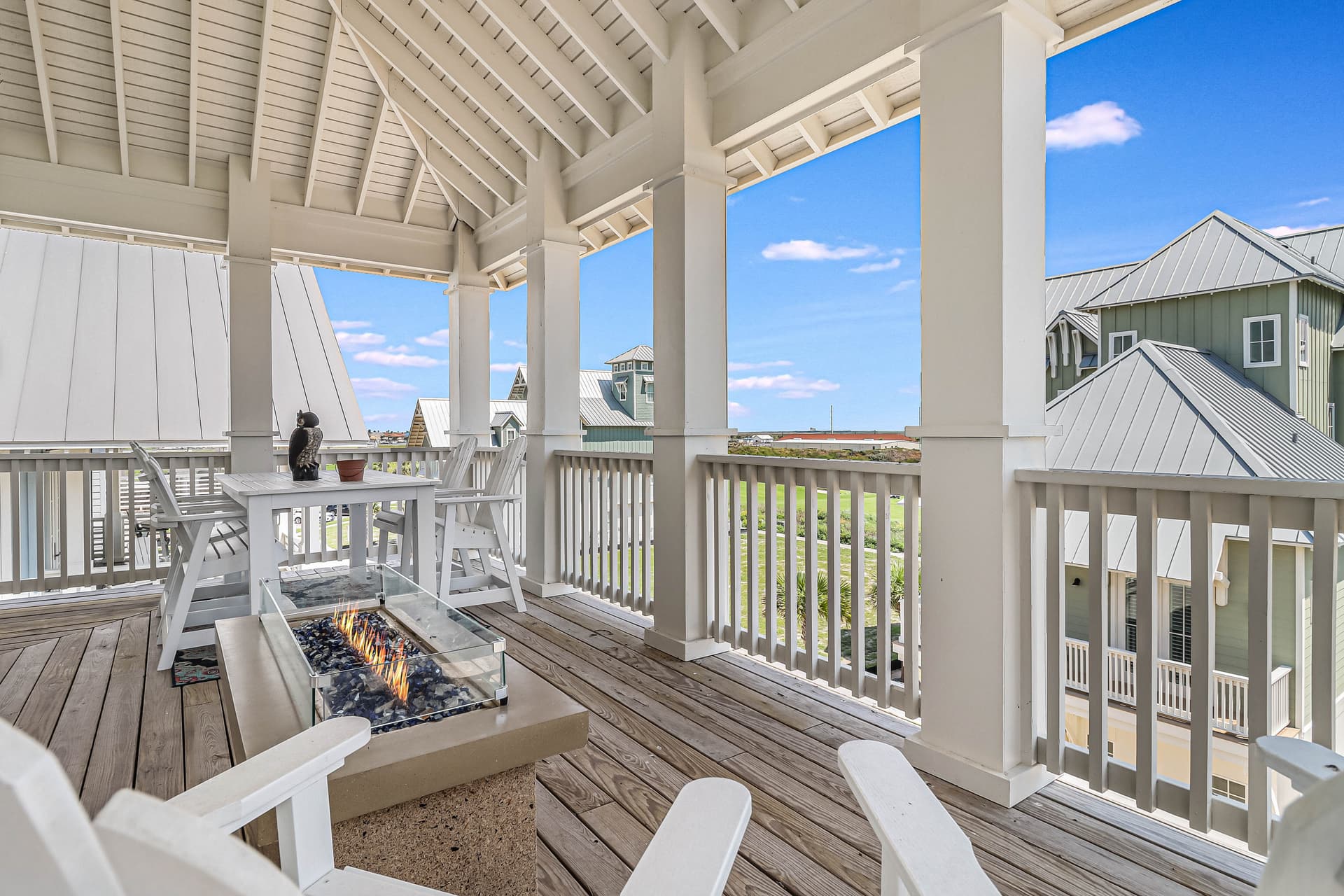 Wave and Sea House - Image 3