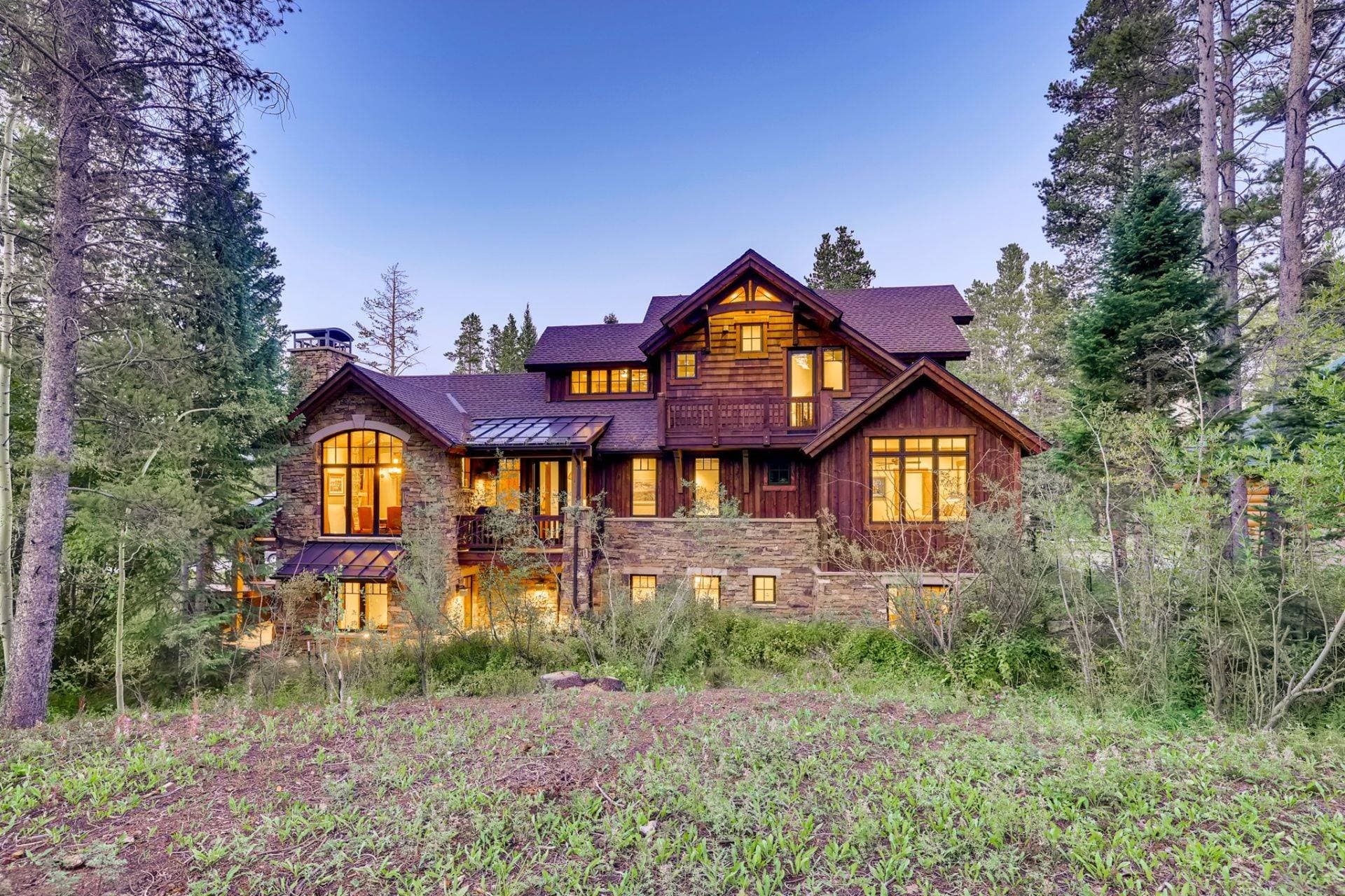 Bear Tracks Lodge - Image 29