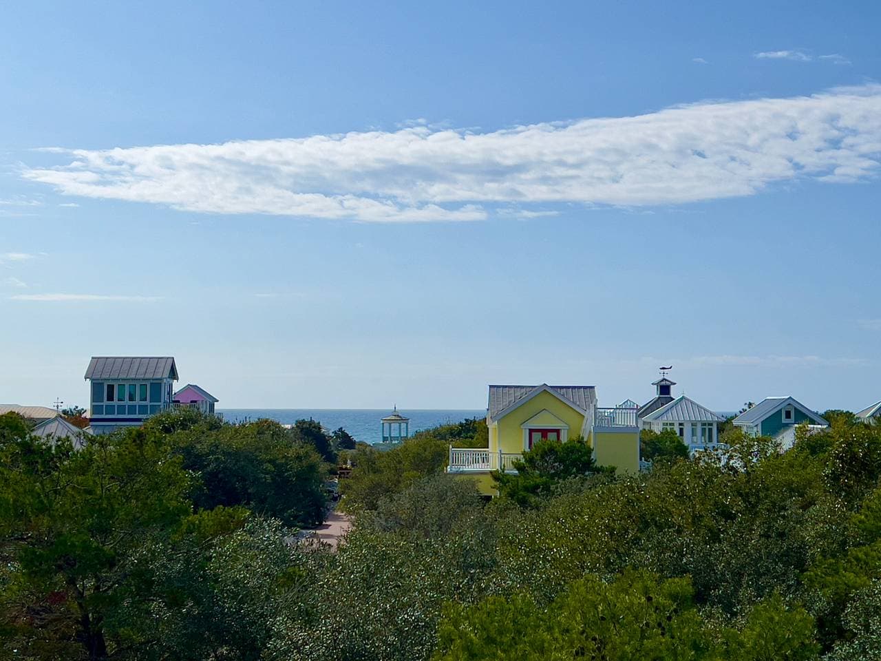 Toes in the Water Home - Image 29