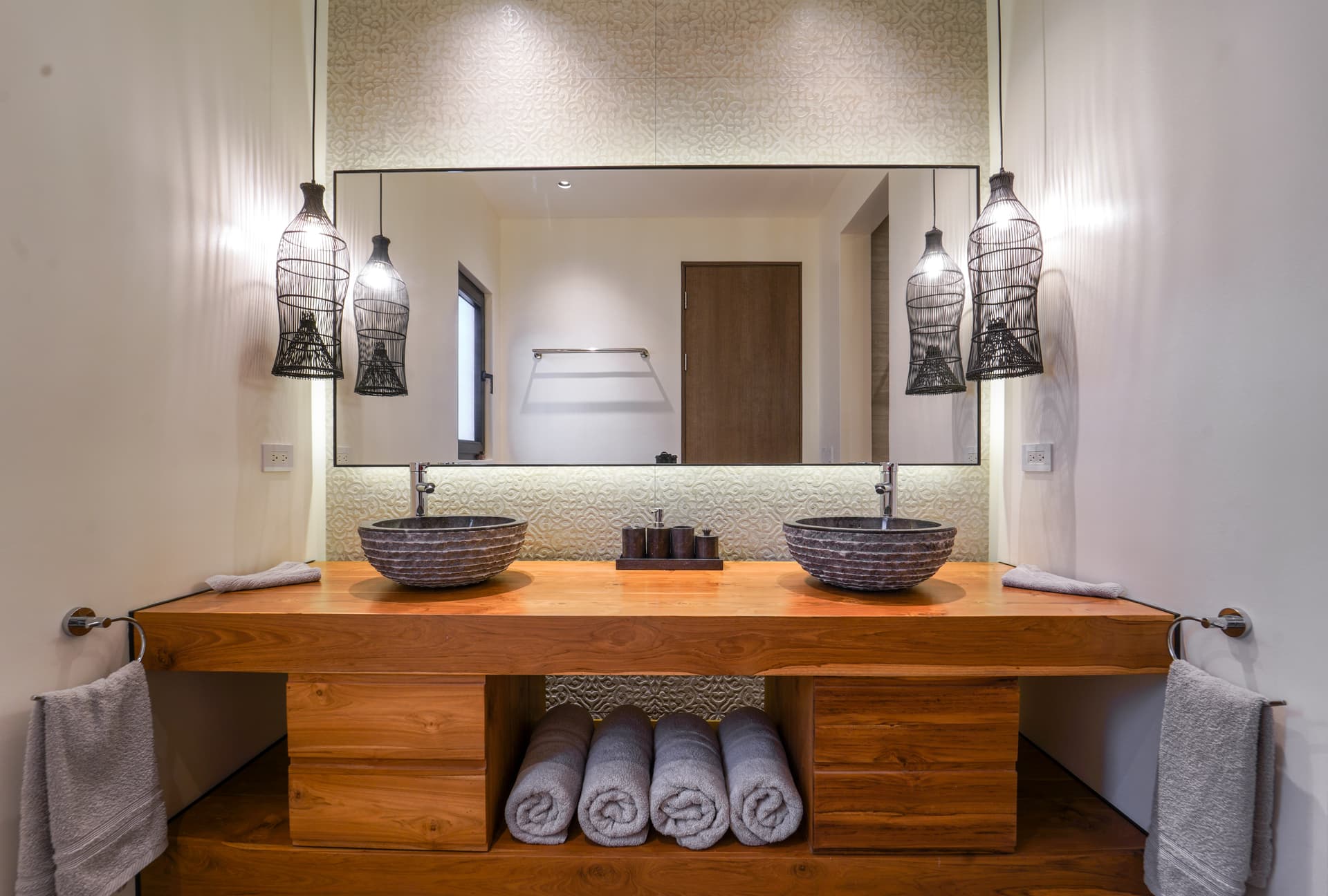 Soul House - Image 33