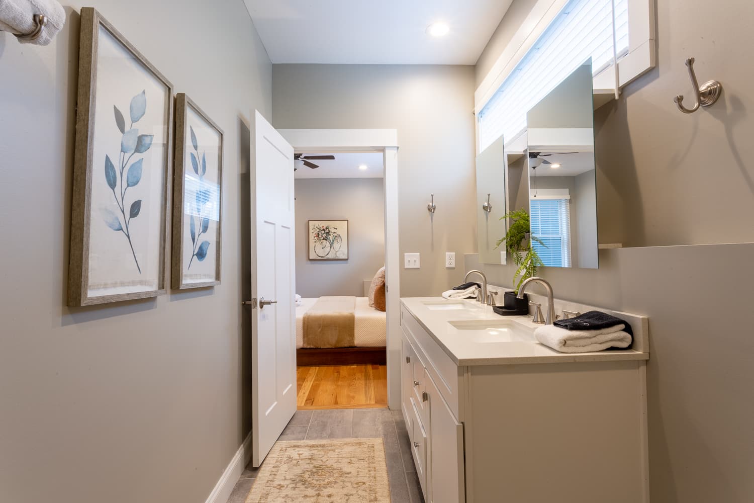 Southbound - Image 14