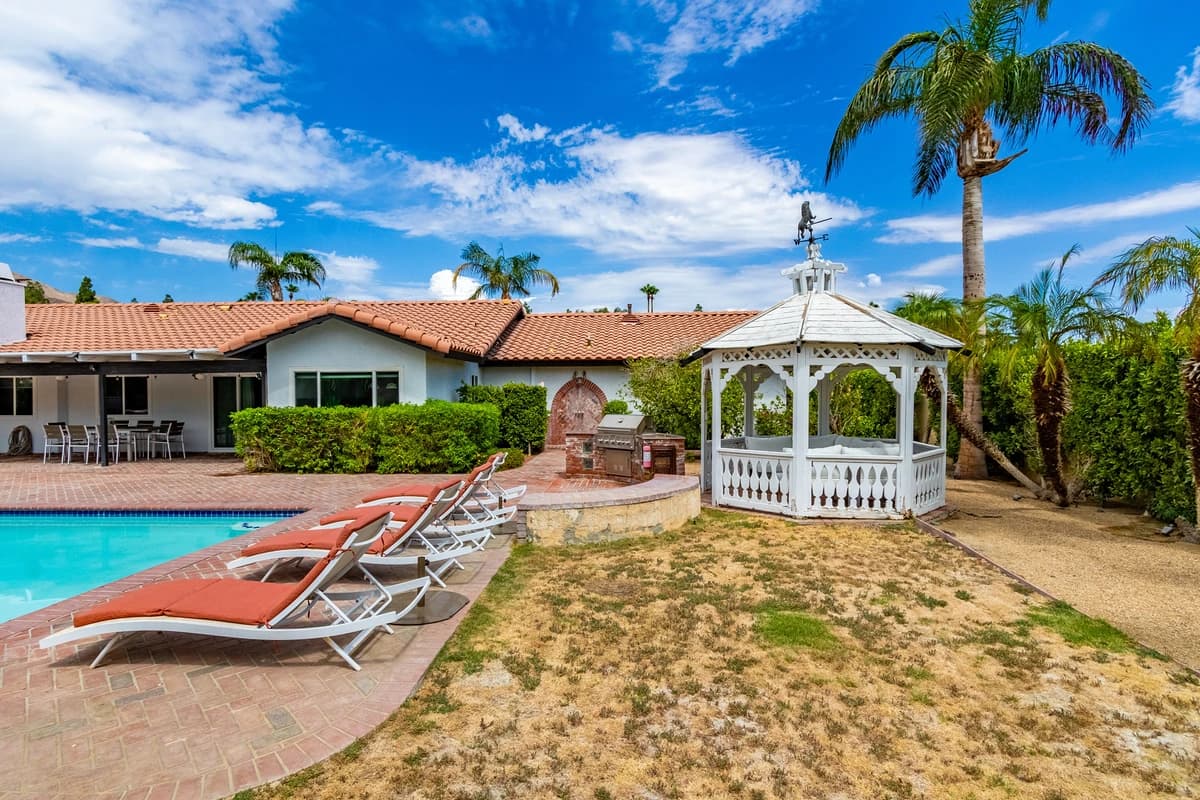 Catalina Oasis - Image 21