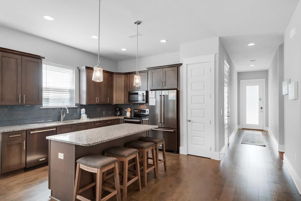 Stay Anchored - Image 4