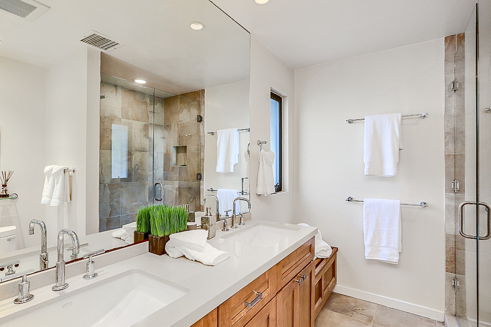 Bev Palm Springs Home - Image 13