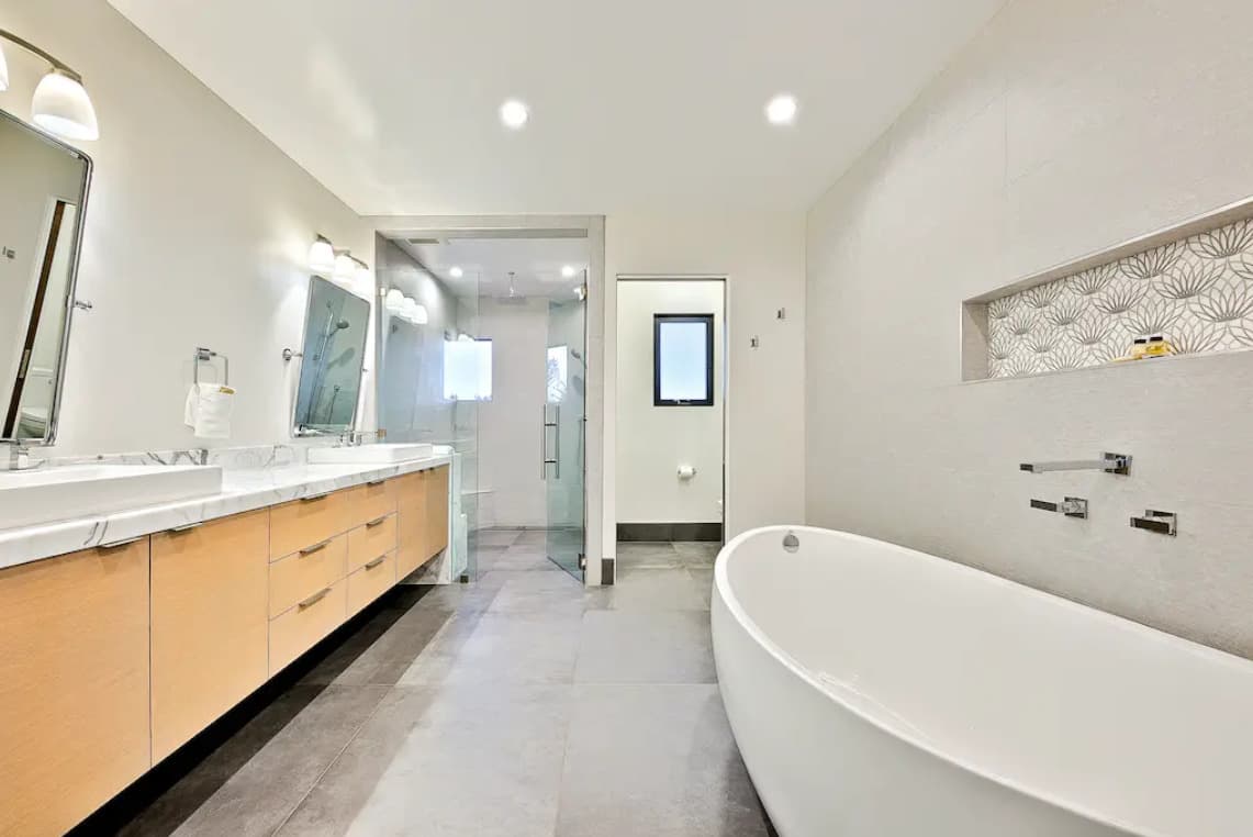 Sunny Shores - Image 8