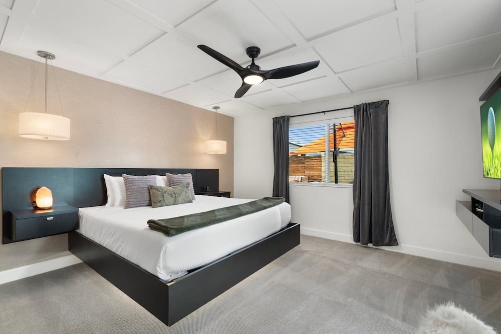 Sunset Greens - Image 21