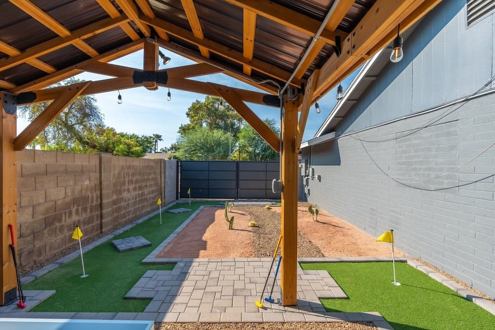 Sunset Greens - Image 40