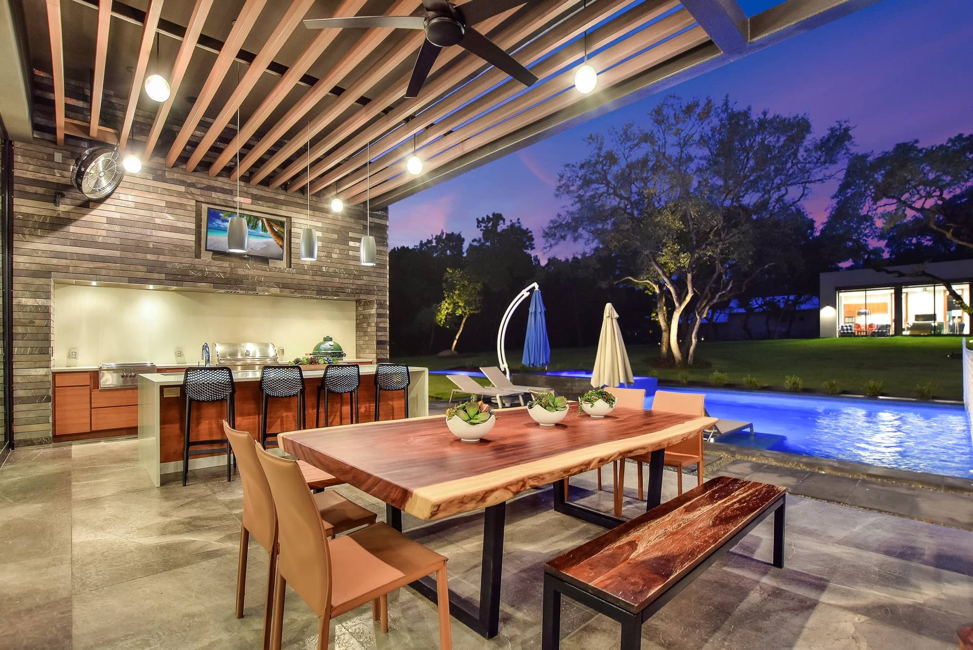 Austin Pinnacle - Image 10