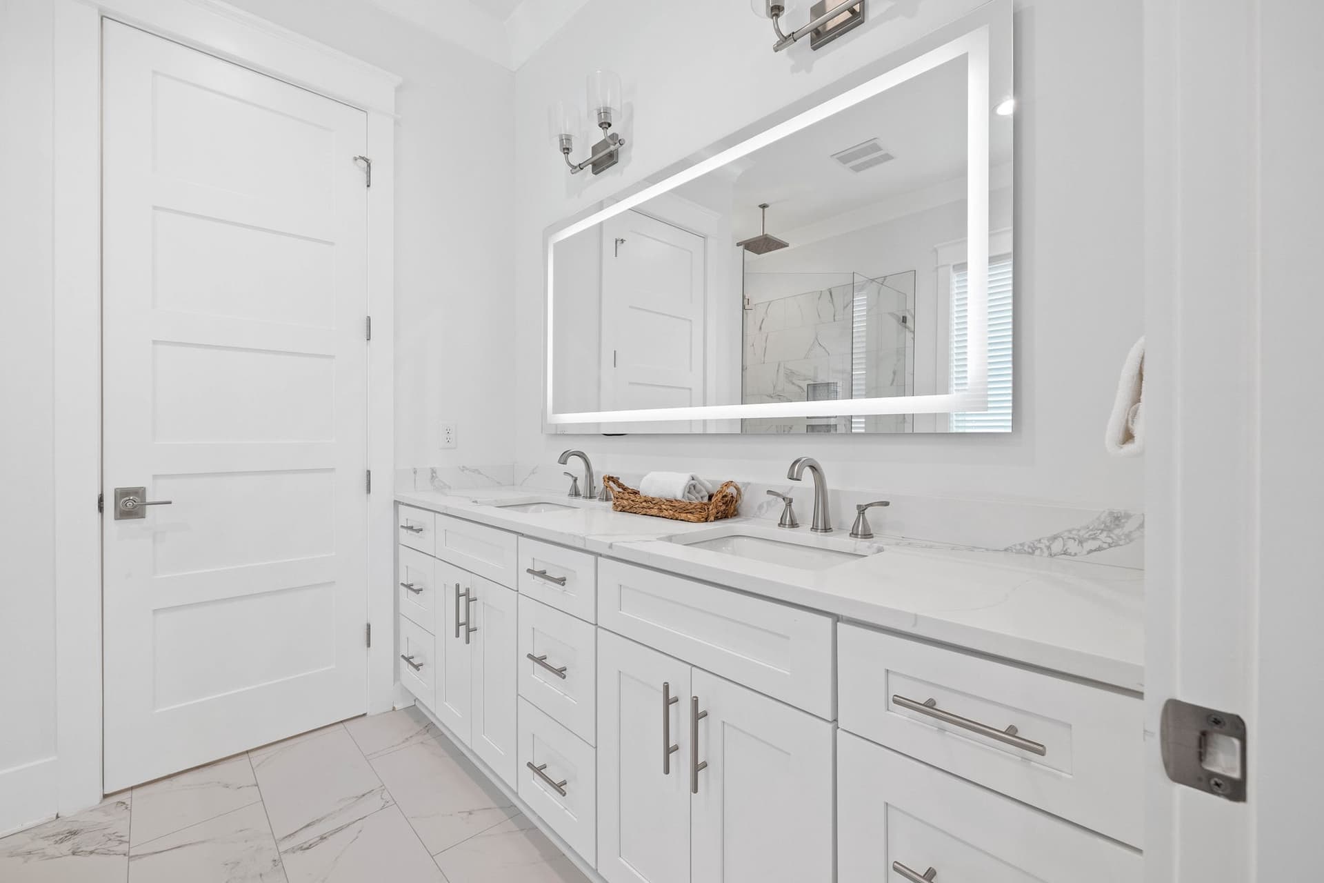 Sandtrapped #2 - Image 27