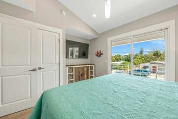 Gulf Shore Retreat - Image 16