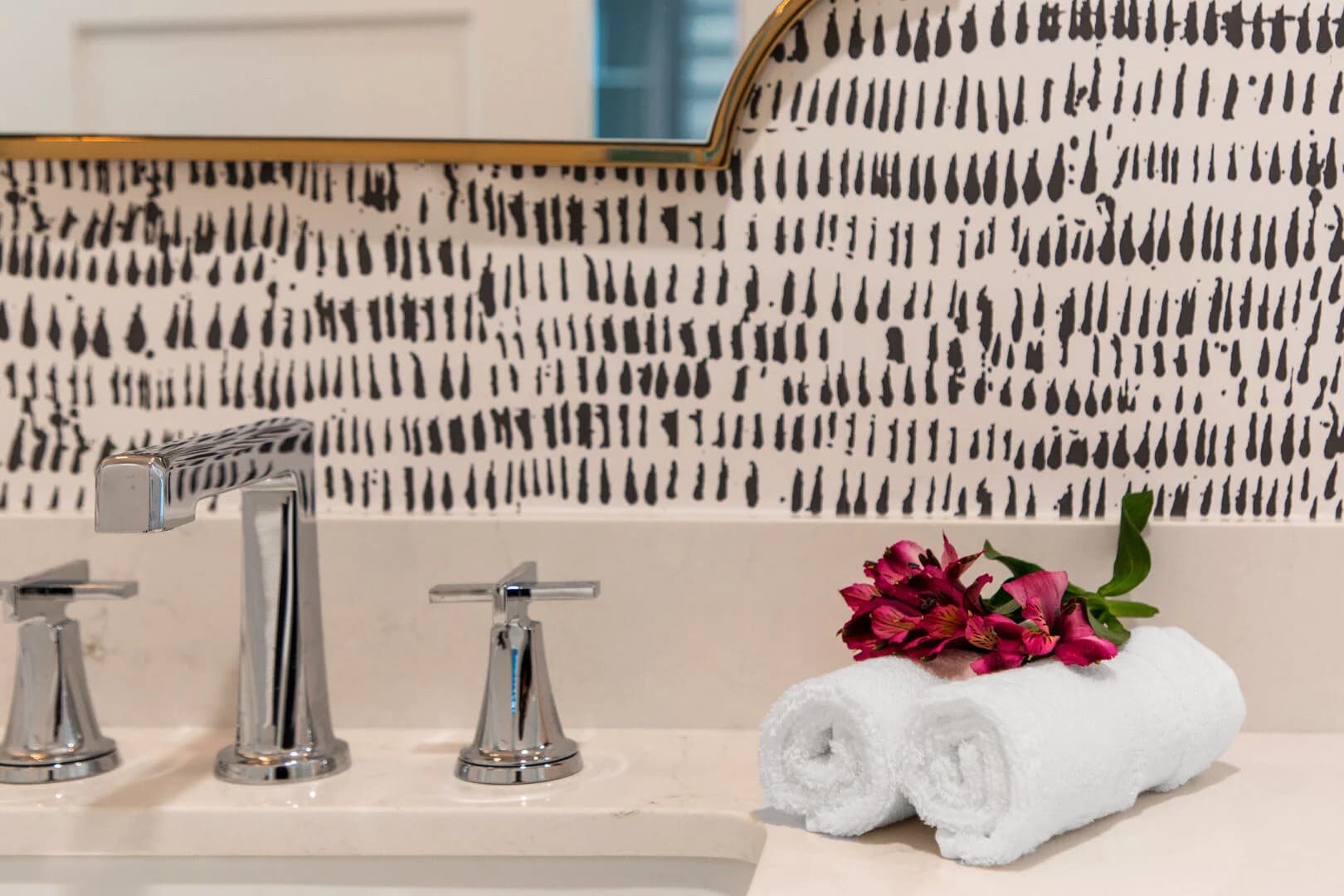 On Cloud Nine - Image 24