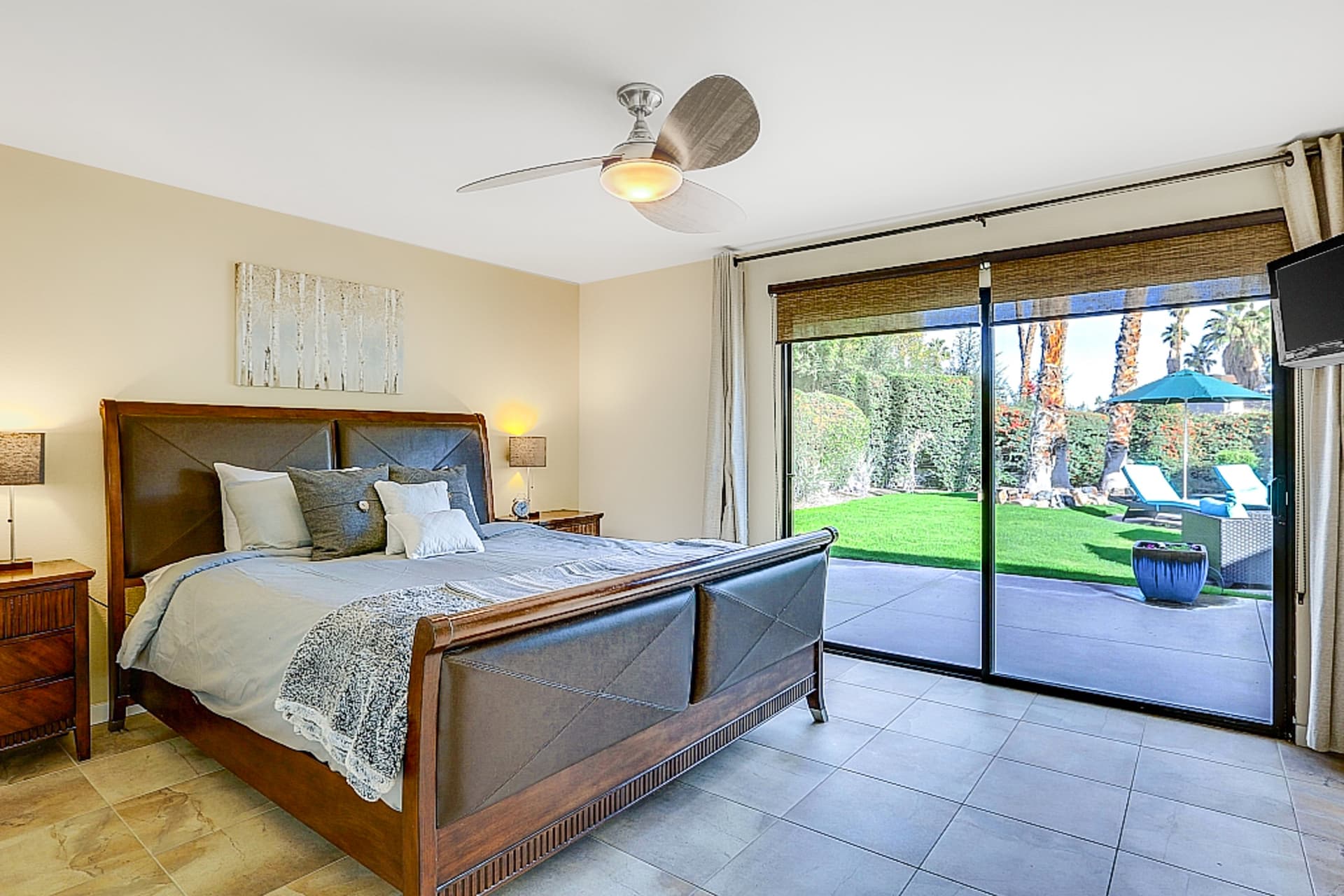 Bev Palm Springs Home - Image 11