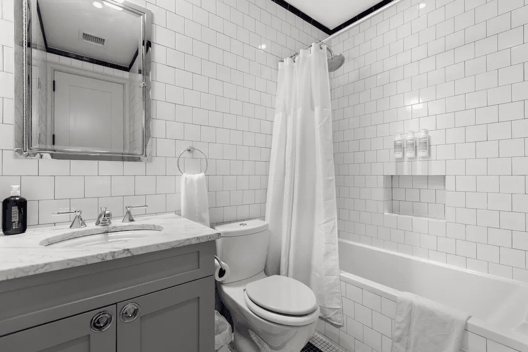 Linden Place II - Image 19