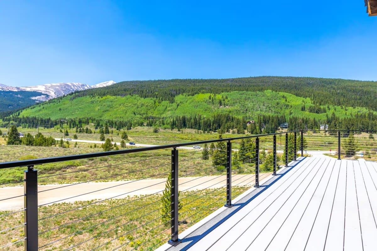 Echo Pines Chalet - Image 17