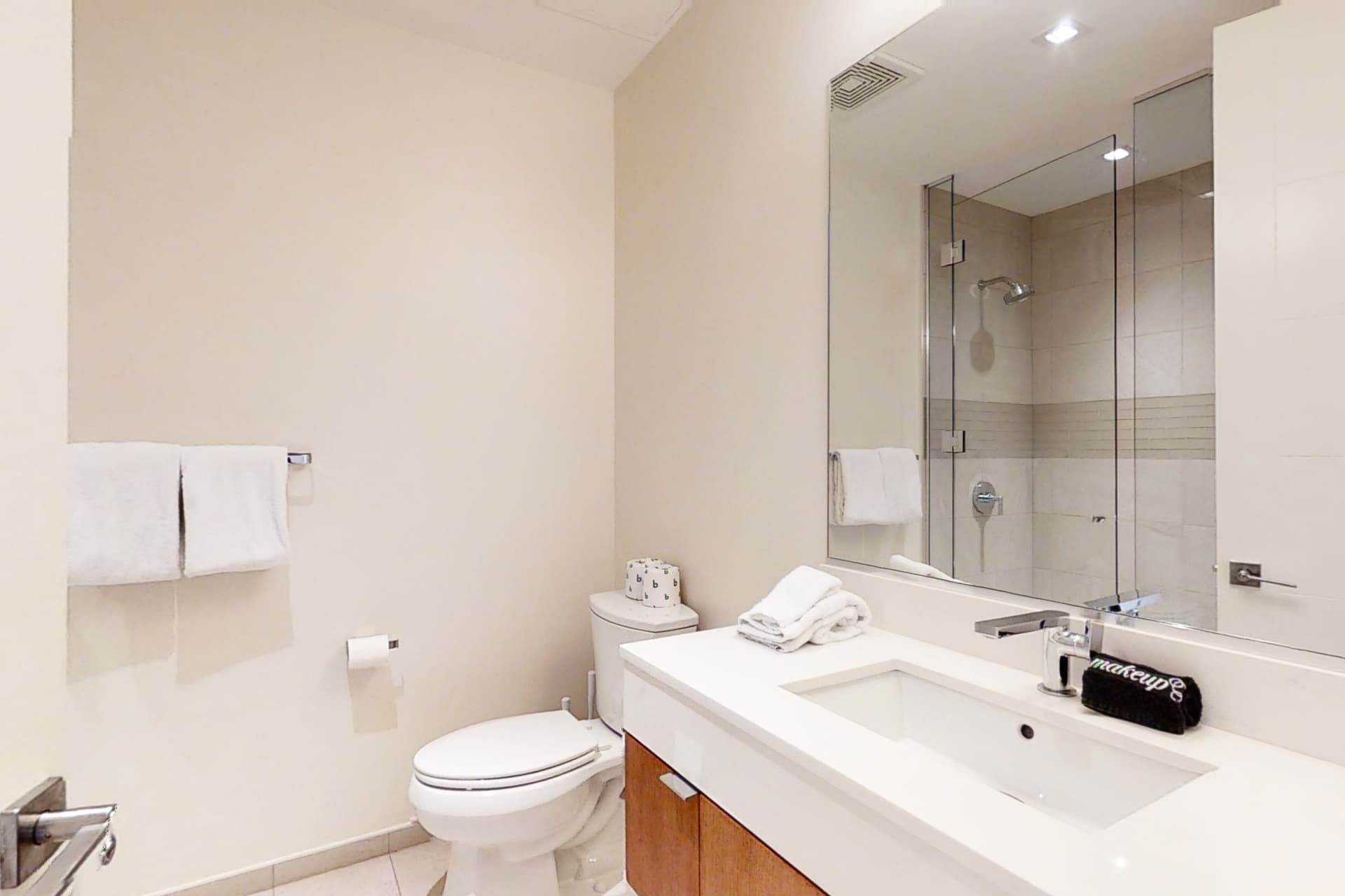 Lift 402 Home - Image 16