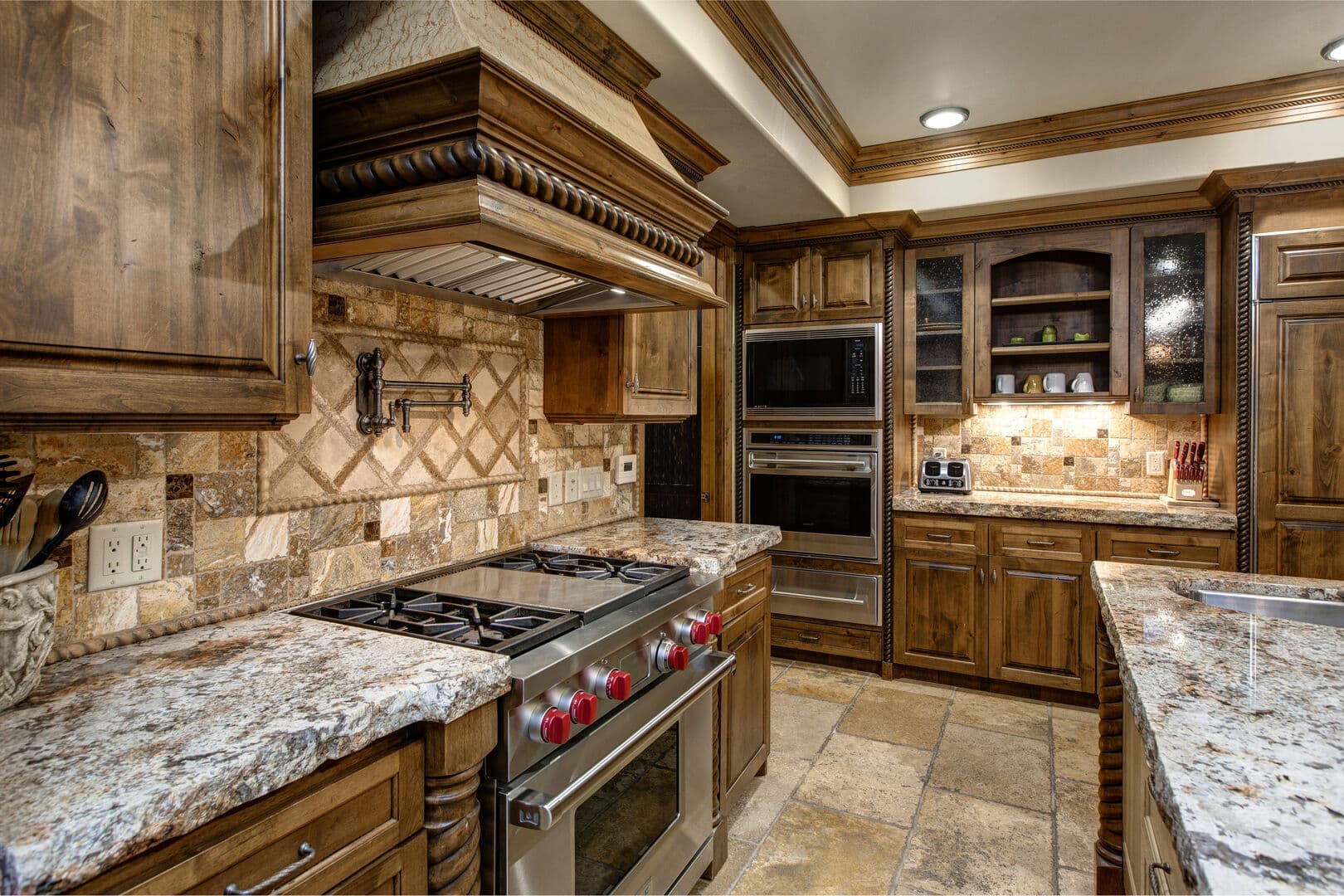 Daly Canyon House - Image 6