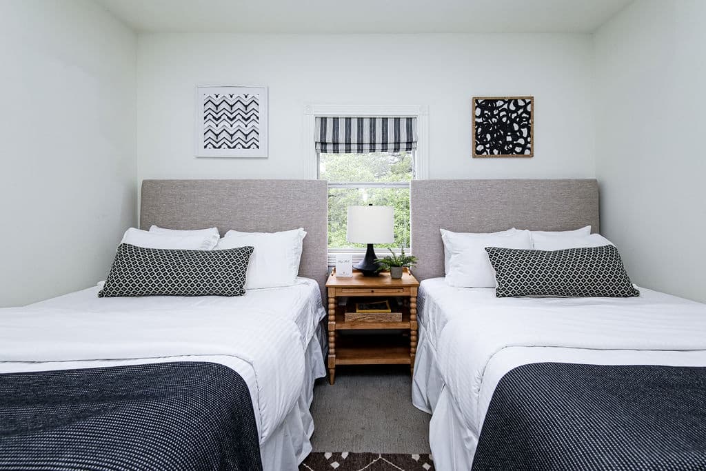 Hill Country Hideaway - Image 27