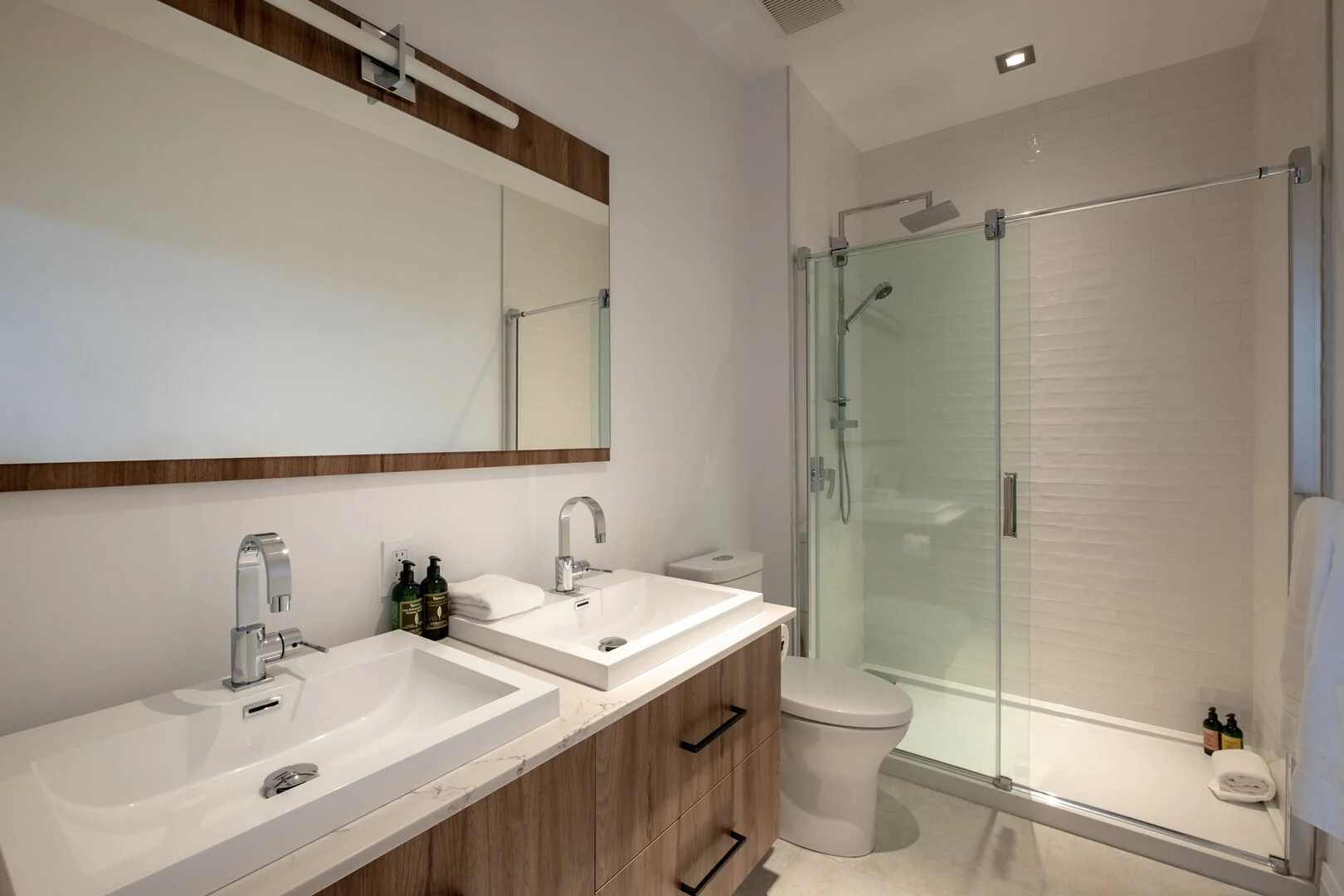 Horizon Residence 304 - Image 11