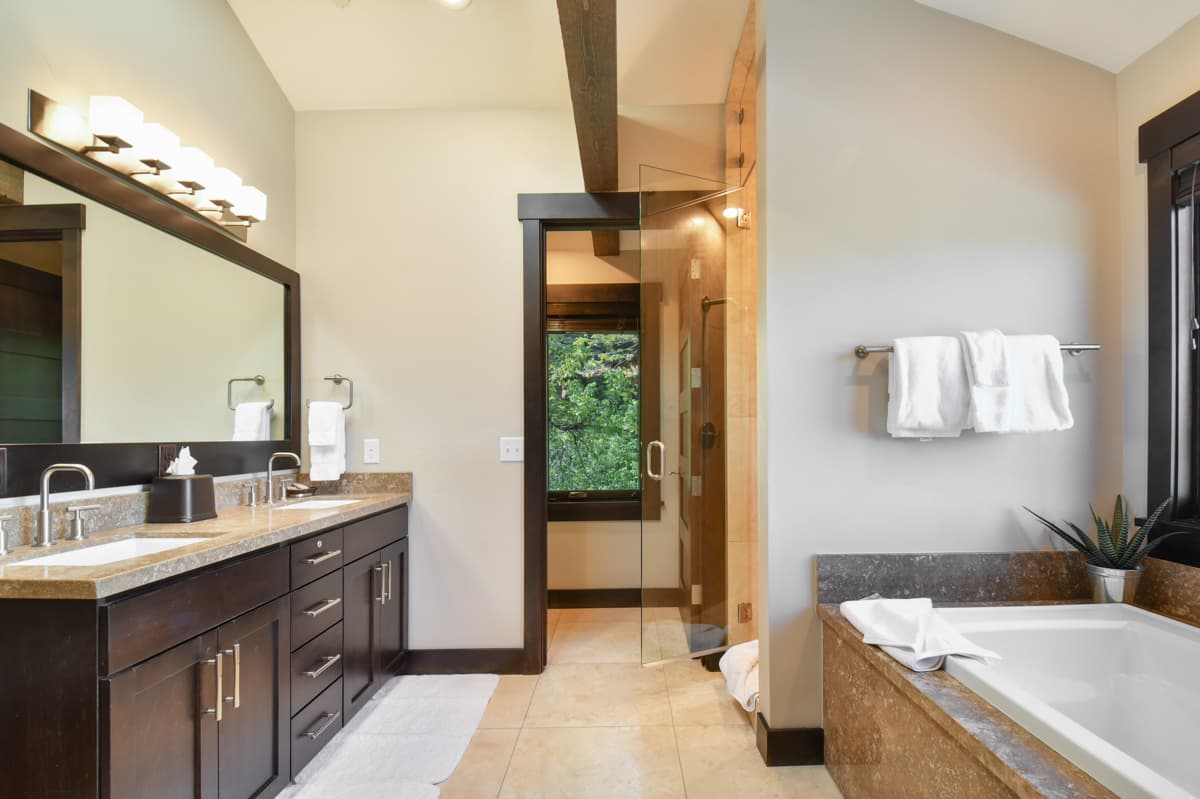 Empire Villa - Image 20