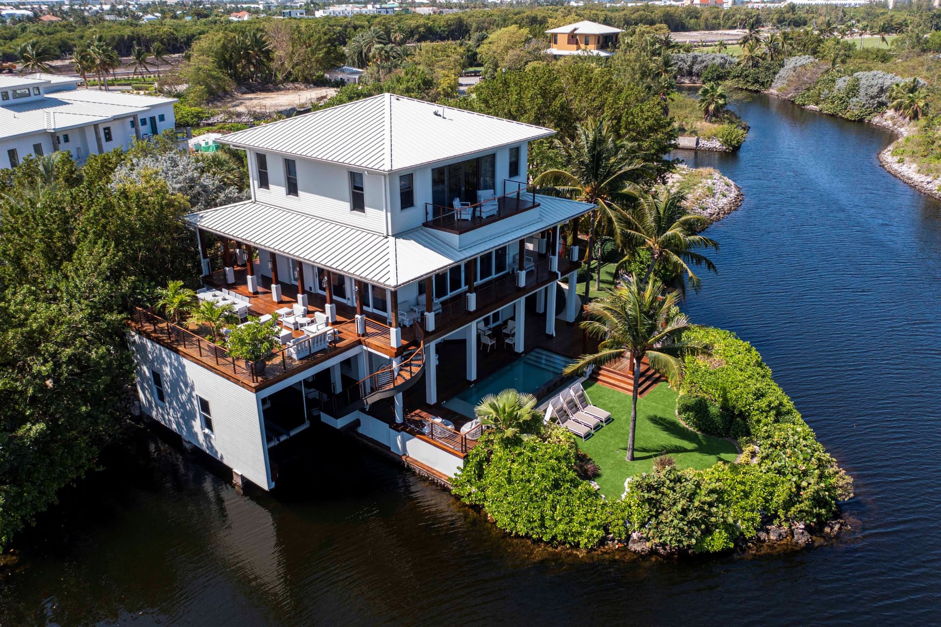 Ritz-Carlton Deck House #4 - Image 23