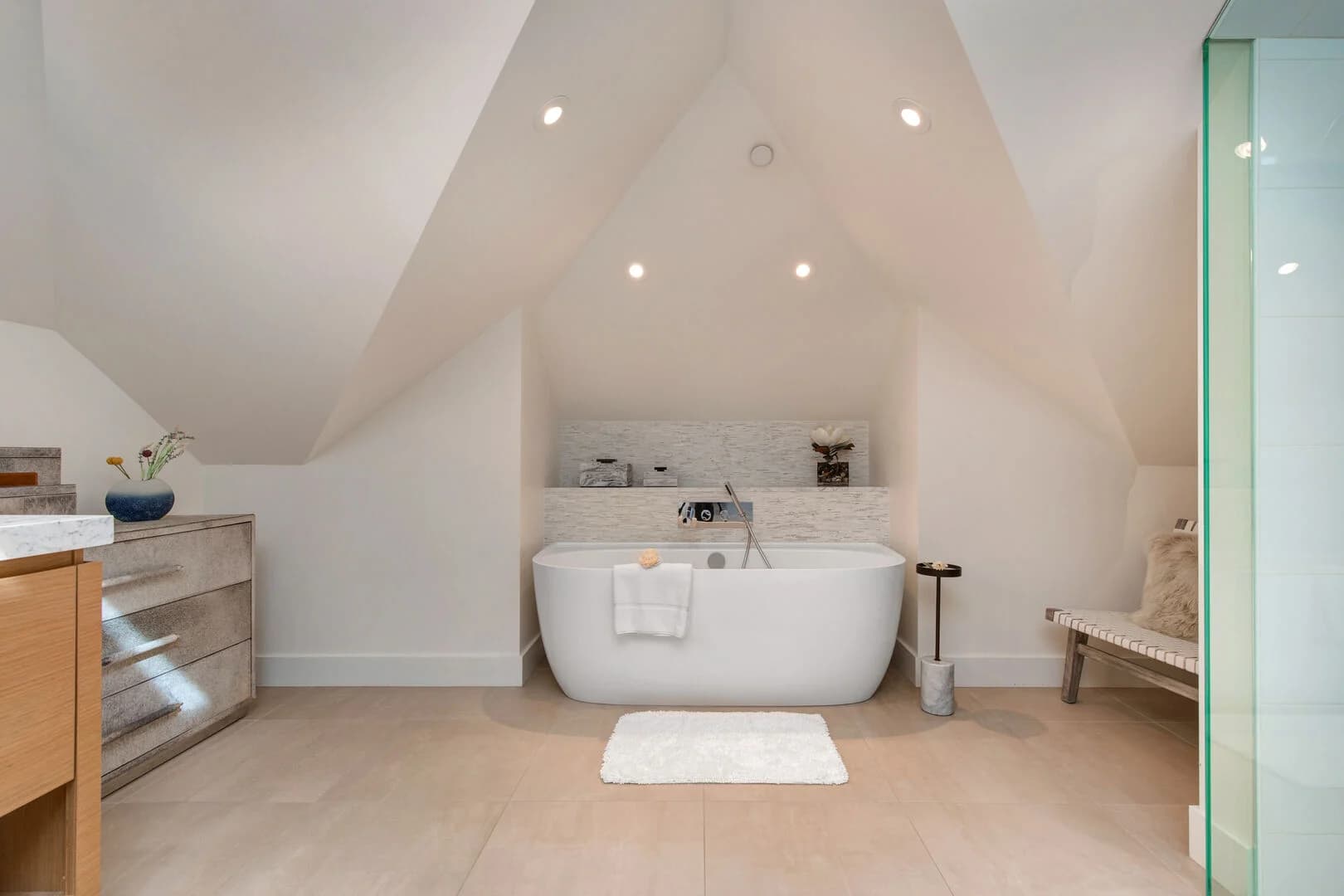 Avenue House - Image 18