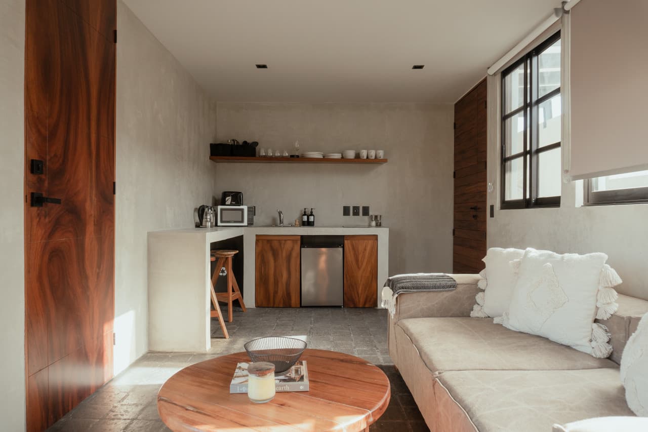 Luxe Jungle Loft - Image 8