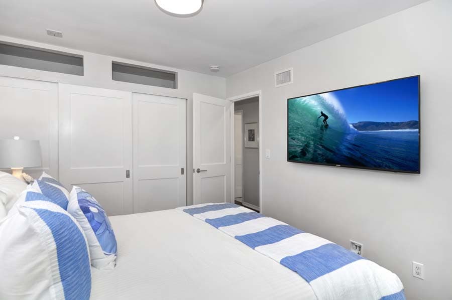 Balboa Peninsula Retreat - Image 11