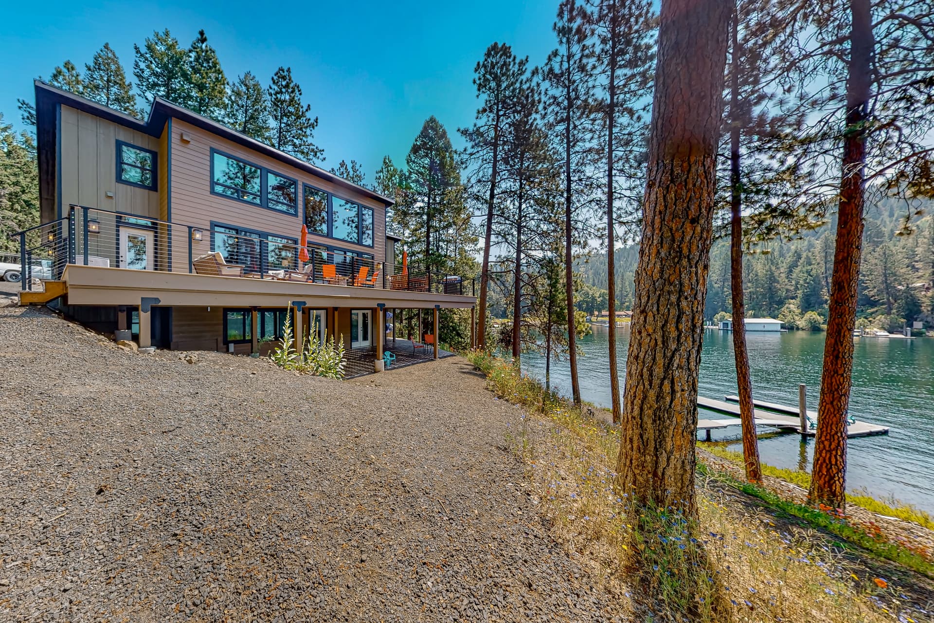 Leaning Pine Point at Half Round Bay - Image 5