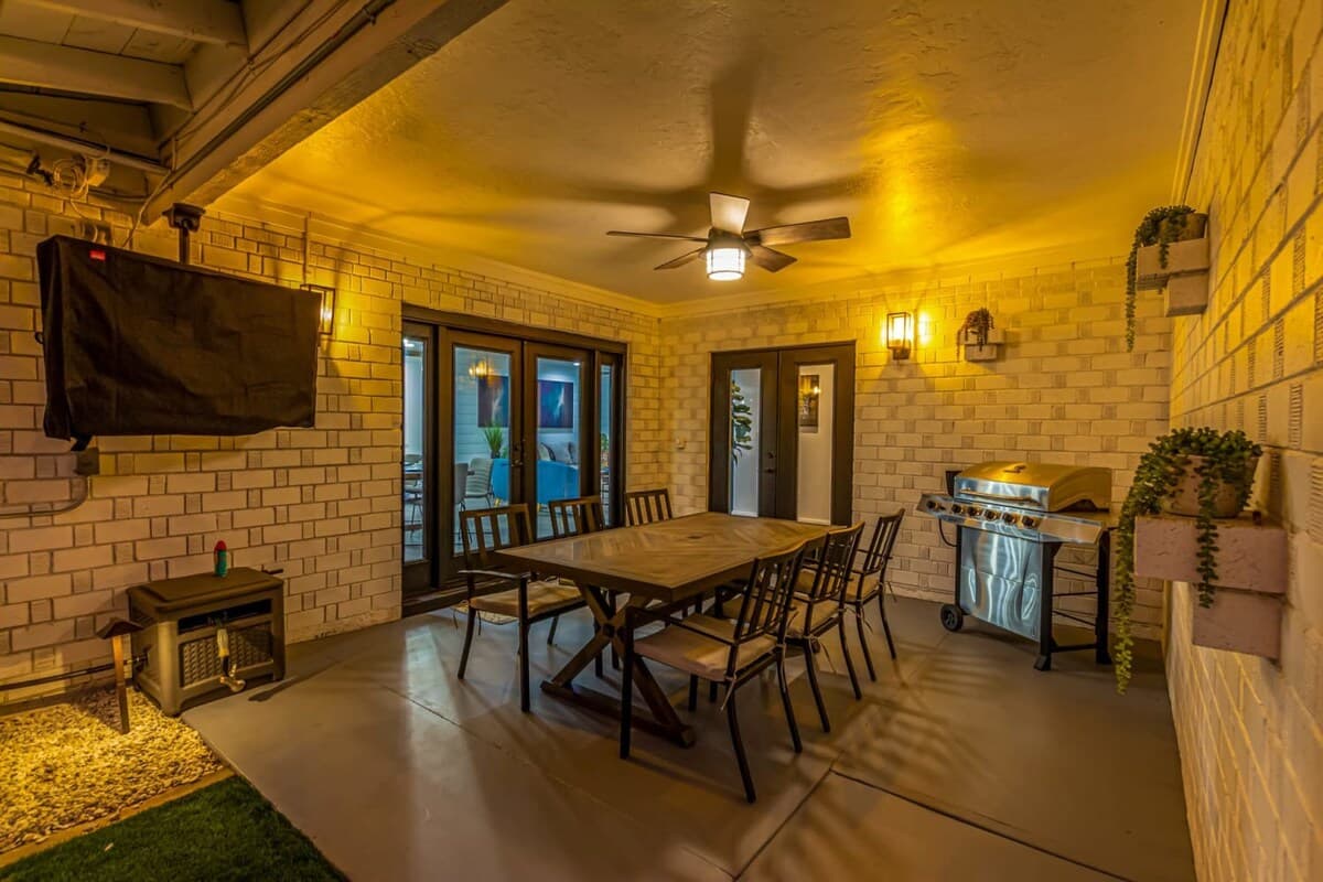 Crown Azul Retreat - Image 10