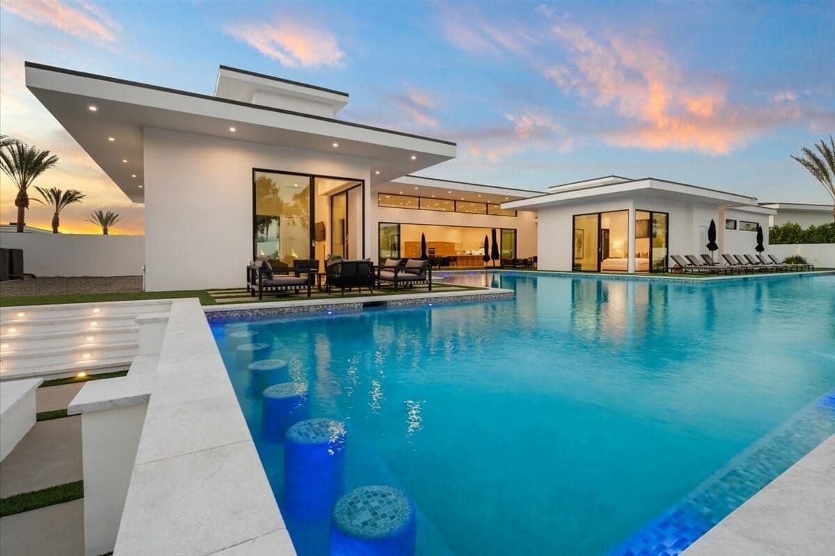 Bravo Villa #11 - Image 56