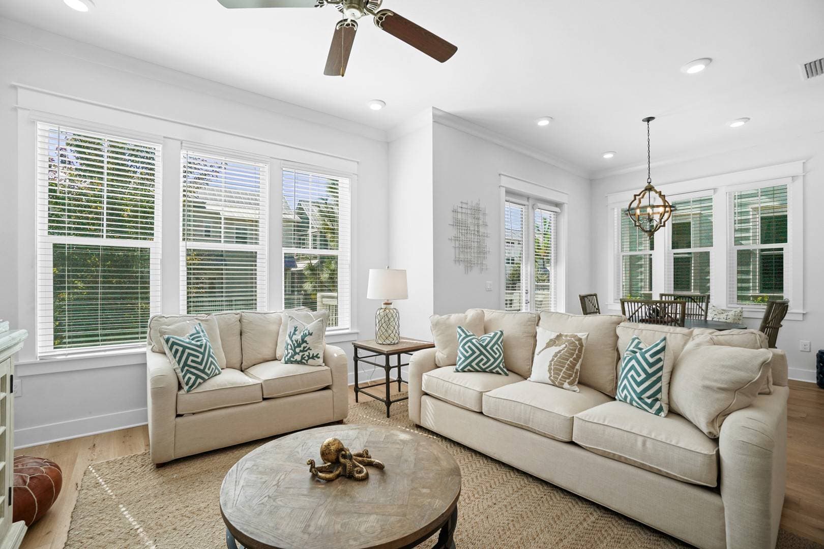 Hub Hideaway - Image 4