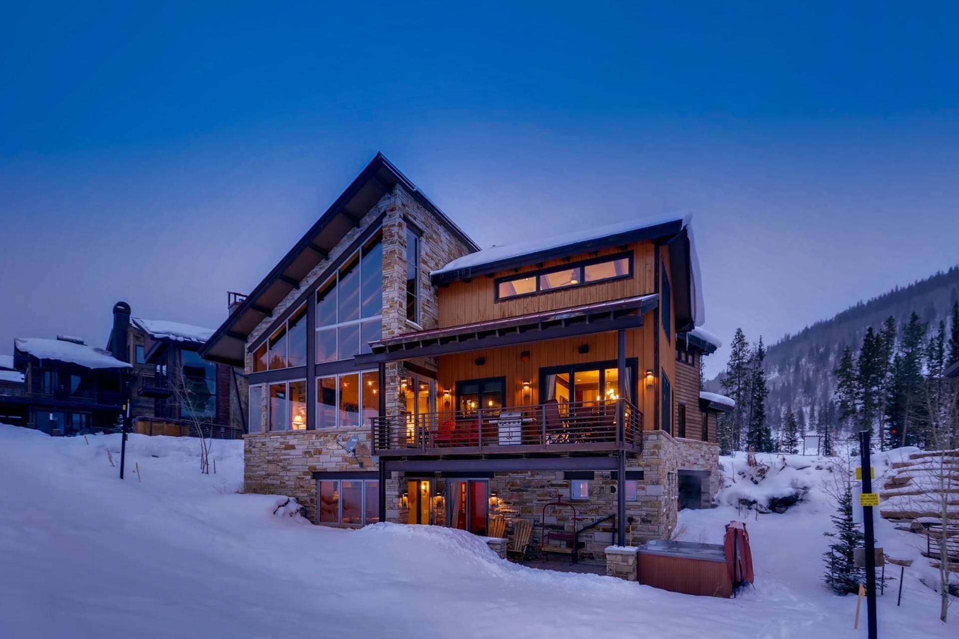 Warming Hut - Image 51