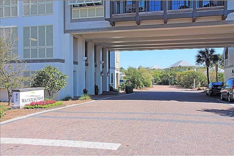 Suite Escape - Image 40