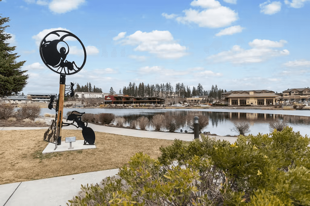 Fabulous Riverstone Retreat - Image 23