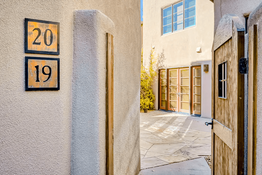 Plaza Home - Image 2