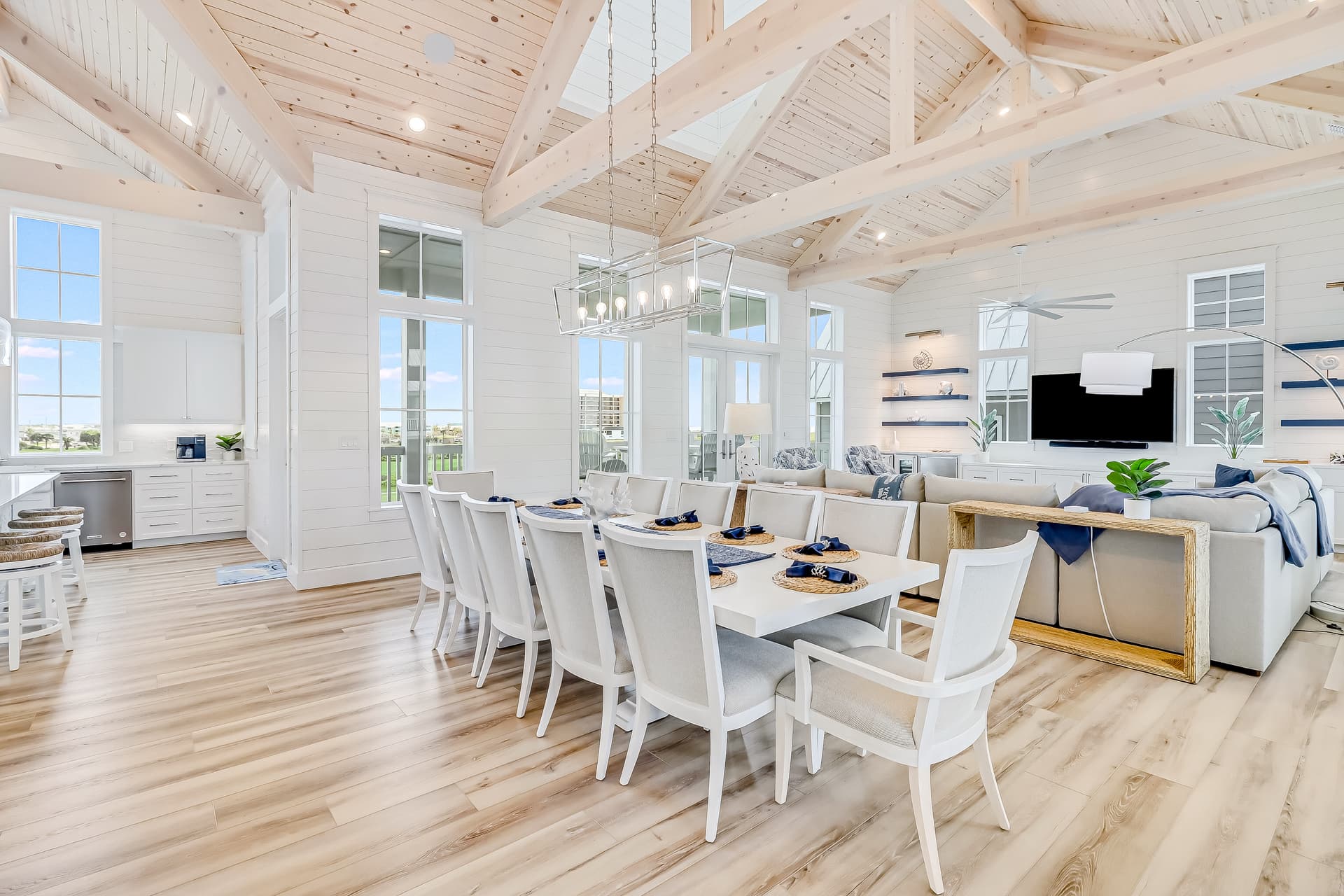 Cattail Castle - Image 8