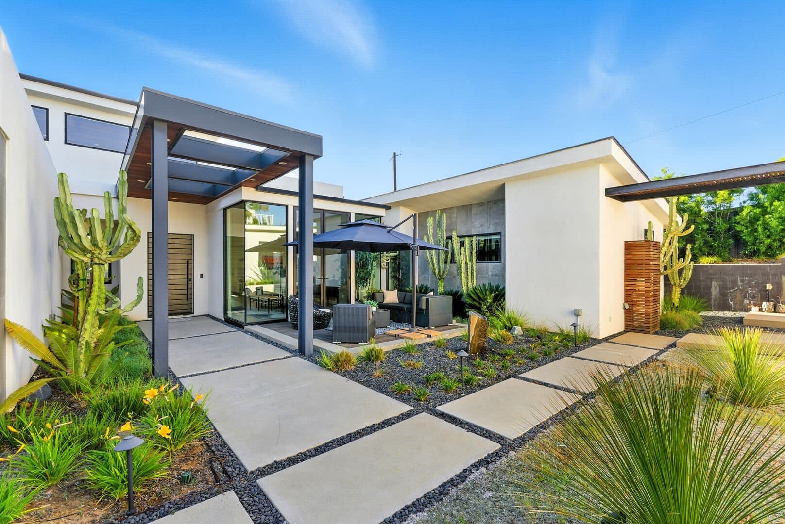 Coastal Paradise - Image 50